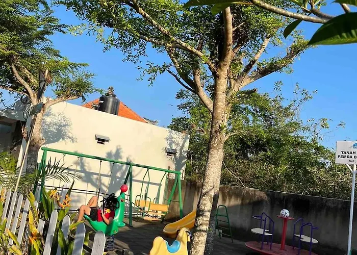 D'wangsa Villas-private House 2 Bedroom With Garden Near Balangan *